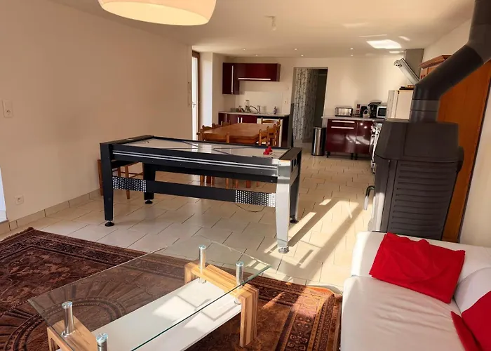 Air Hockey And Garden *